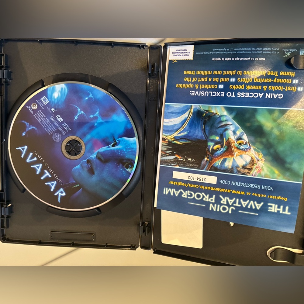 Avatar DVD Set - Picture 6 of 11